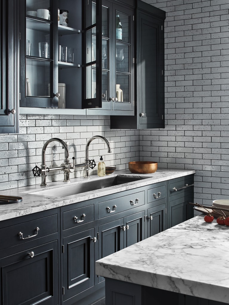 BELDEN CABINETRY IN MIDNIGHT, CUSHING PULLS IN NICKEL, PORTSMOUTH PULLS IN NICKEL, REGULATOR DOUBLE SPOUT FAUCET NICKEL, KERR SINK WITH WORKSPACE AND KEYSTONE SLAB IN BARDIGLIO DARK